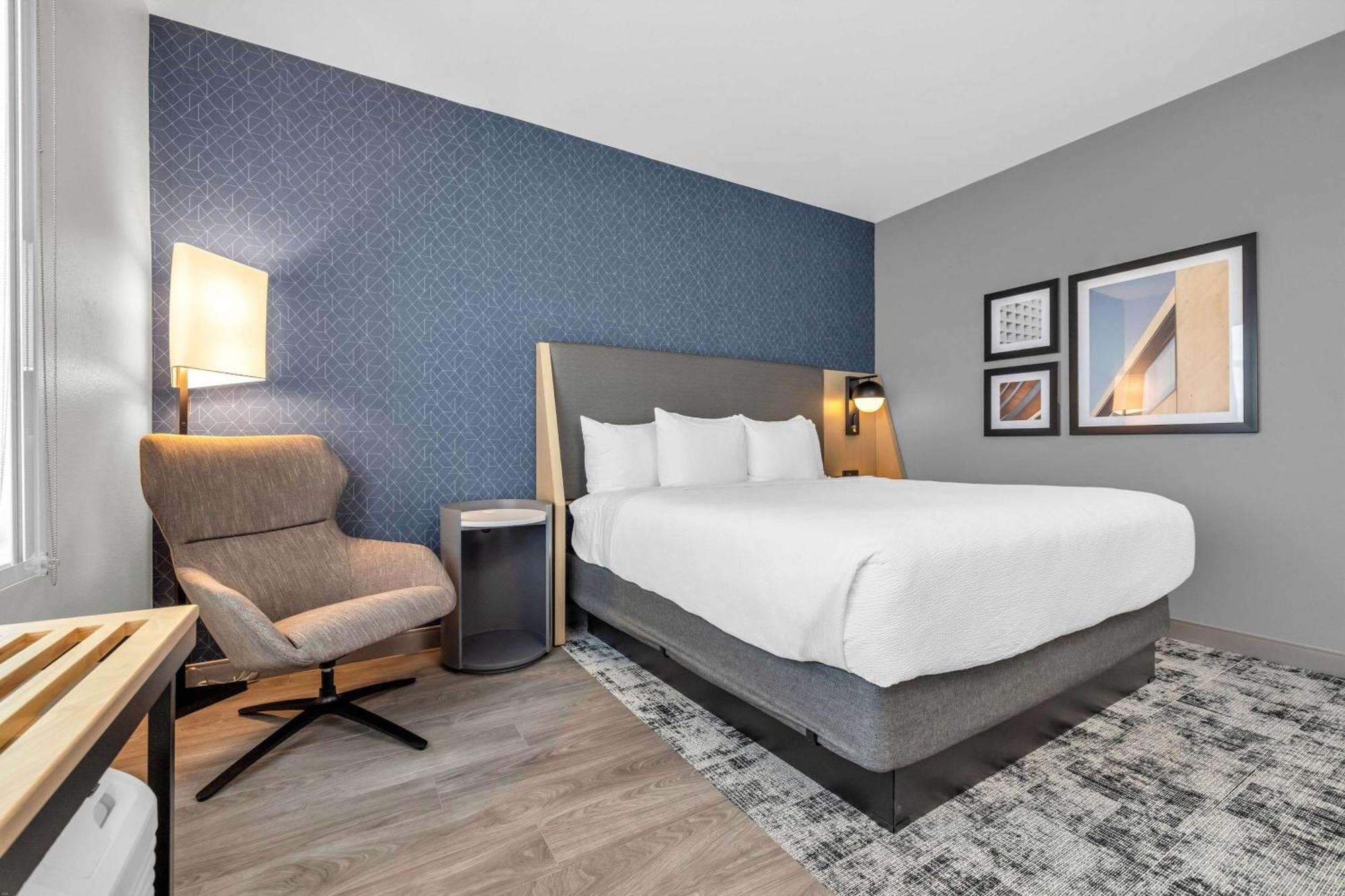 La Quinta Inn & Suites By Wyndham San Jose Airport-Downtown Εξωτερικό φωτογραφία